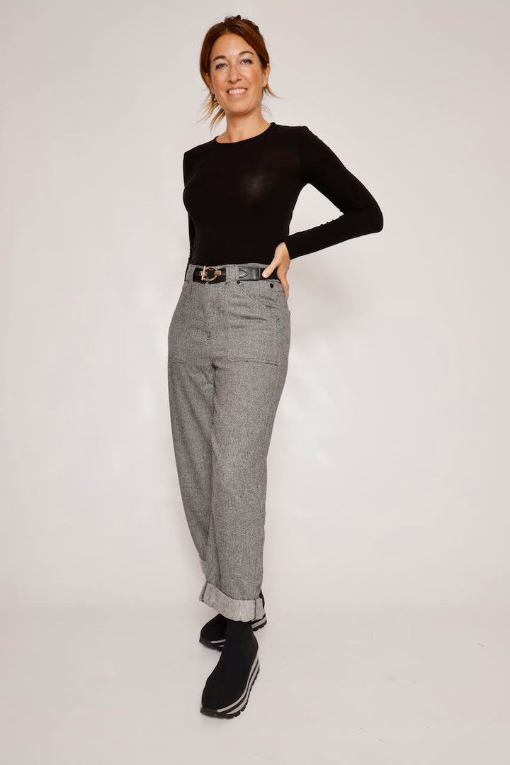 PANTALÓN ESPIGA GRIS NAYA DALTON