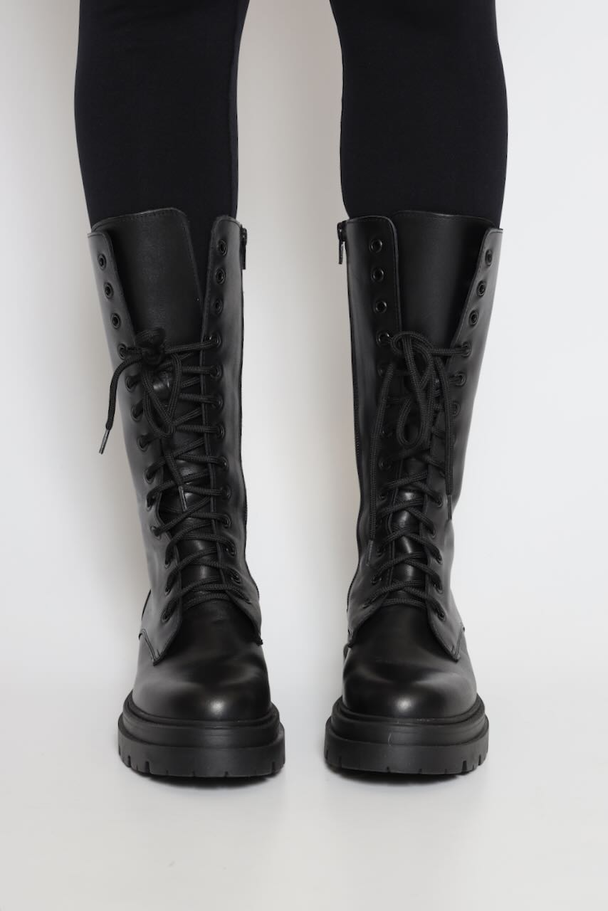 BOTA NEGRA PIEL XS14-NEGRO