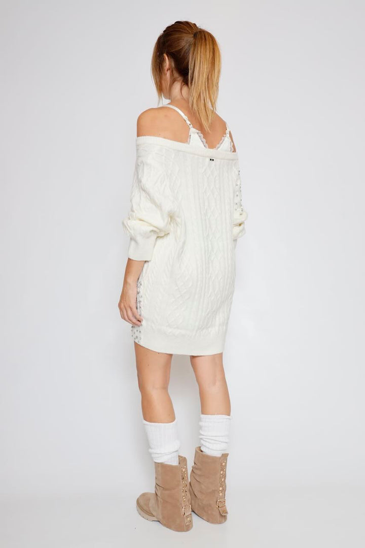 VESTIDO PUNTO TRENZADO LATTE WD5016K457R9