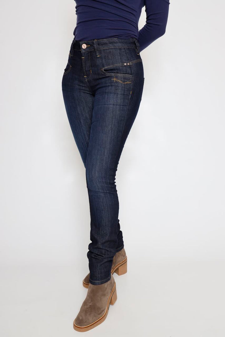 JEANS SLIM  DE TALLE ALTO AZUL NOCHE ALEXA HIGH WAIST SDM