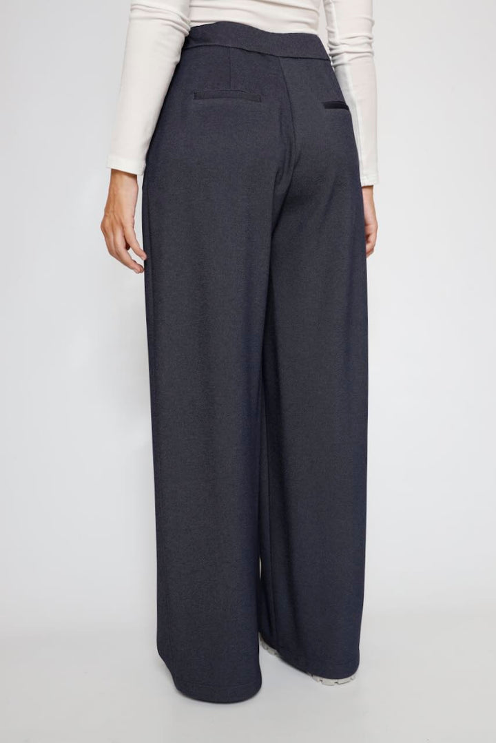 PANTALÓN ANCHO DE TALLE ALTO EN AZUL BY11242