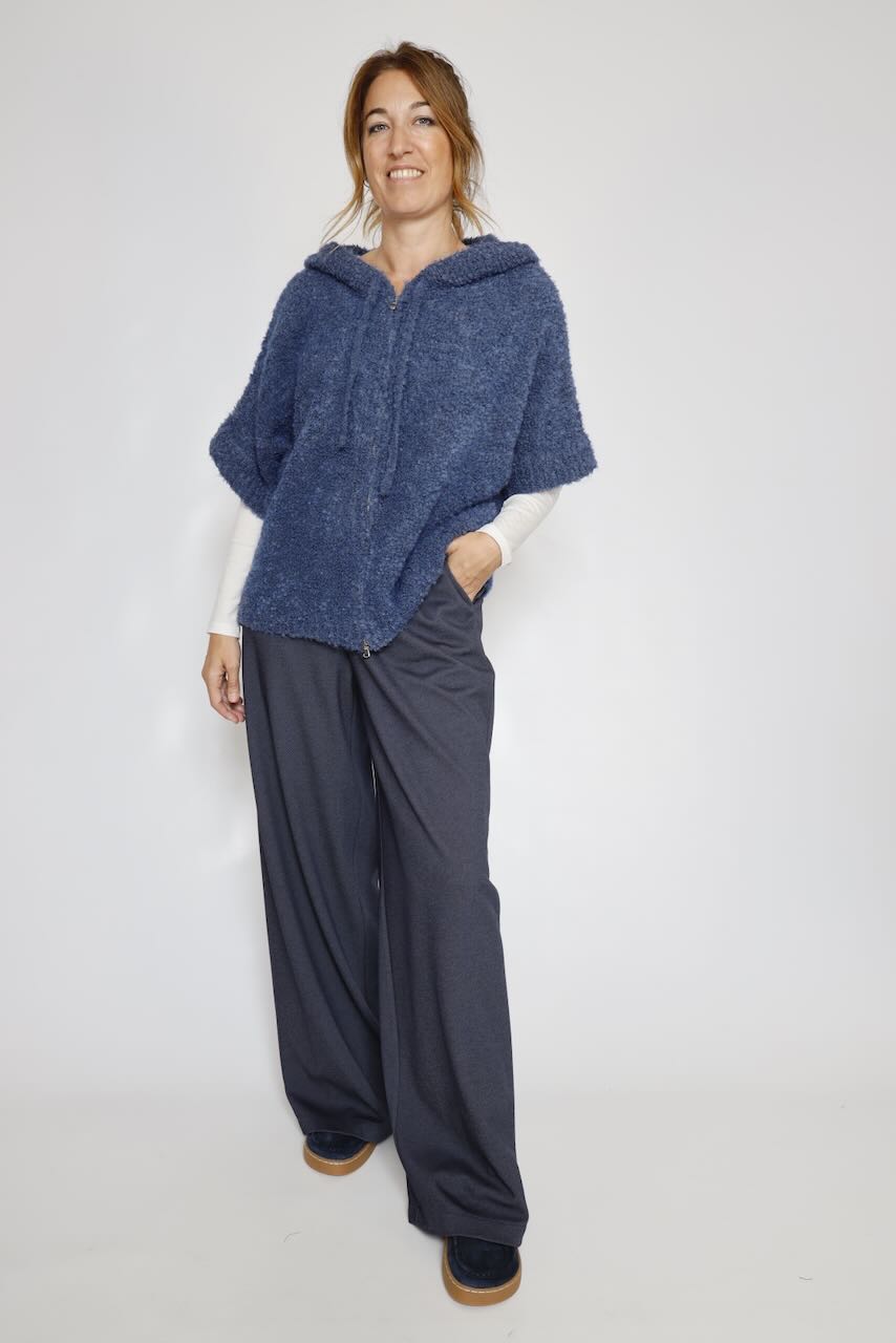 CHALECO PUNTO AZUL CAPUCHA BY11076