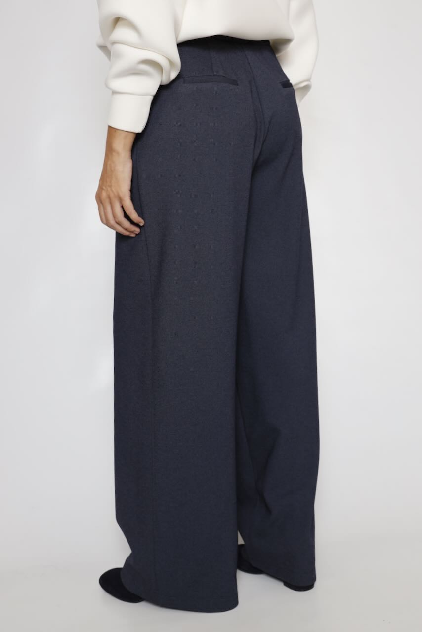 PANTALÓN ANCHO DE TALLE ALTO EN AZUL BY11242