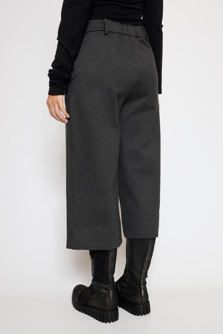 PANTALON CULOTTE ANTRACITA BY09154Q