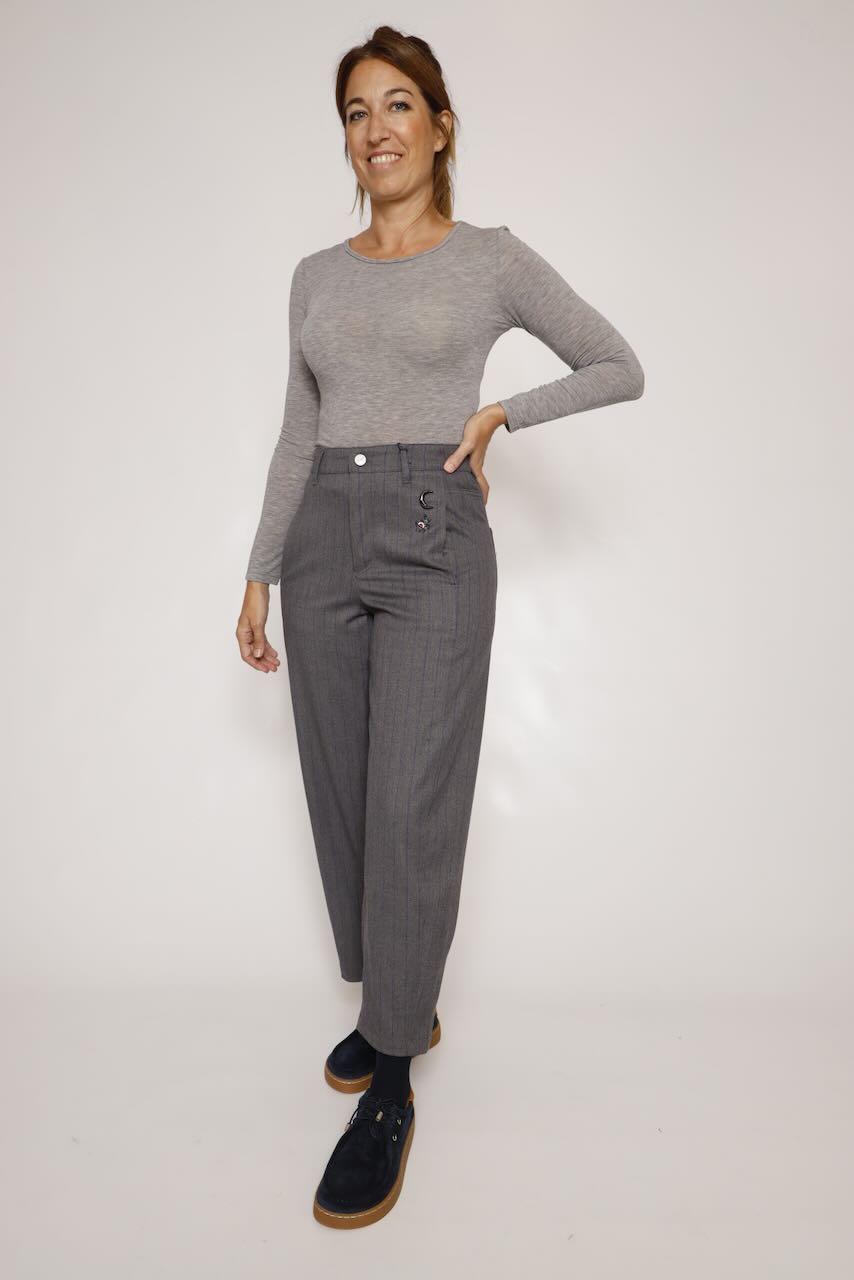 PANTALÓN BARREL GRIS ROSALIA LAMOROZO