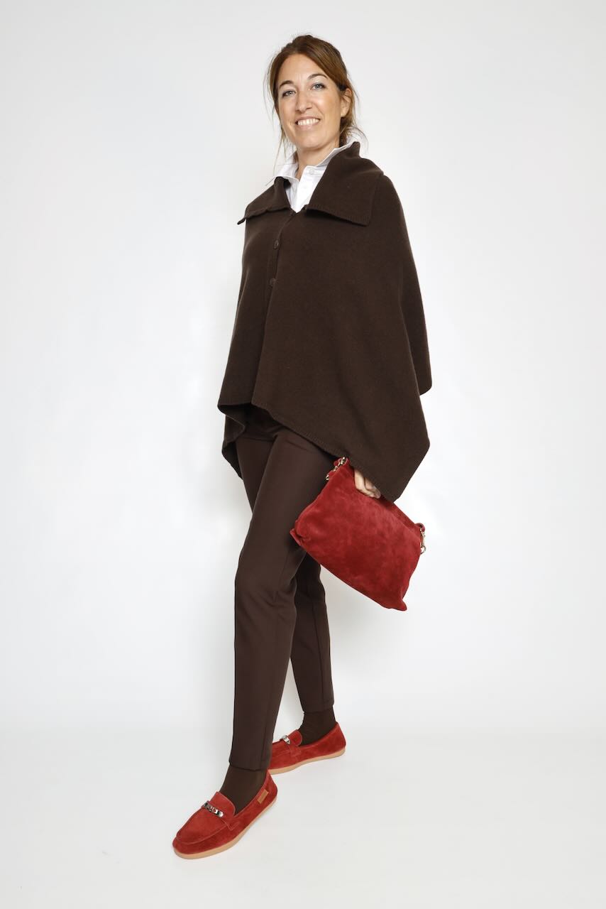 CAPA PUNTO MARRON BY11085