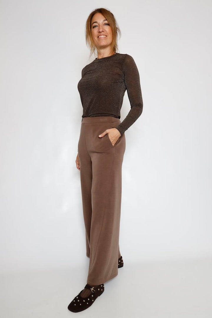 PANTALON ANCHO MARRON BY11248