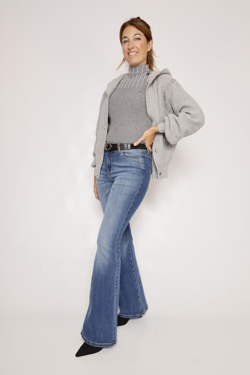 CÁRDIGAN DE PUNTO CON CAPUCHA EN GRIS WT8025K460D9