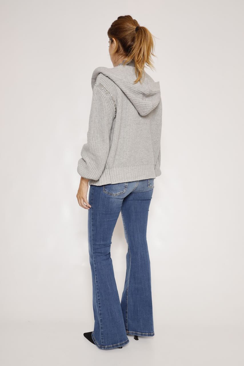 CÁRDIGAN DE PUNTO CON CAPUCHA EN GRIS WT8025K460D9