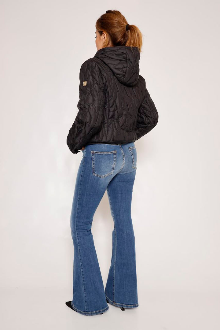 CHAQUETA ACOLCHADA NEGRA WC3001O42301