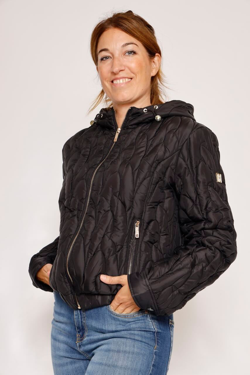 CHAQUETA ACOLCHADA NEGRA WC3001O42301