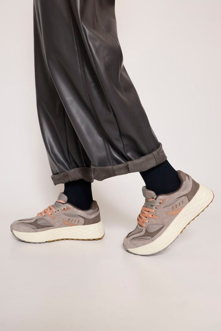 ZAPATILLA GRIS 3774