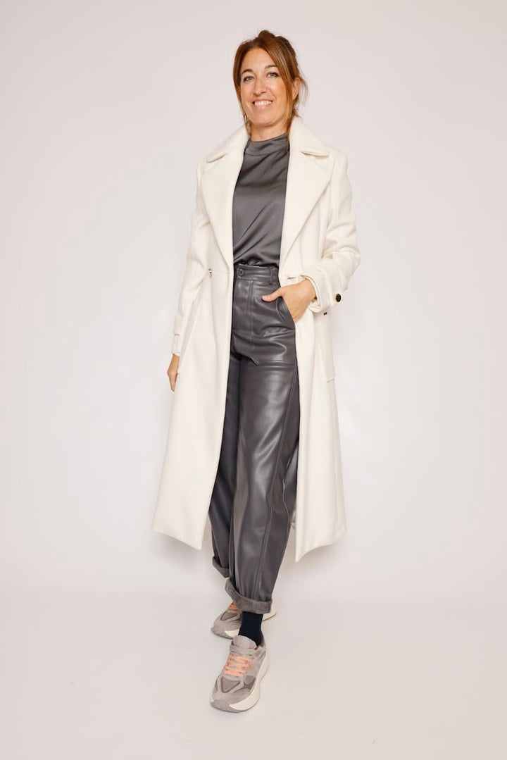 PANTALÓN ECOPIEL GRIS PP431T10