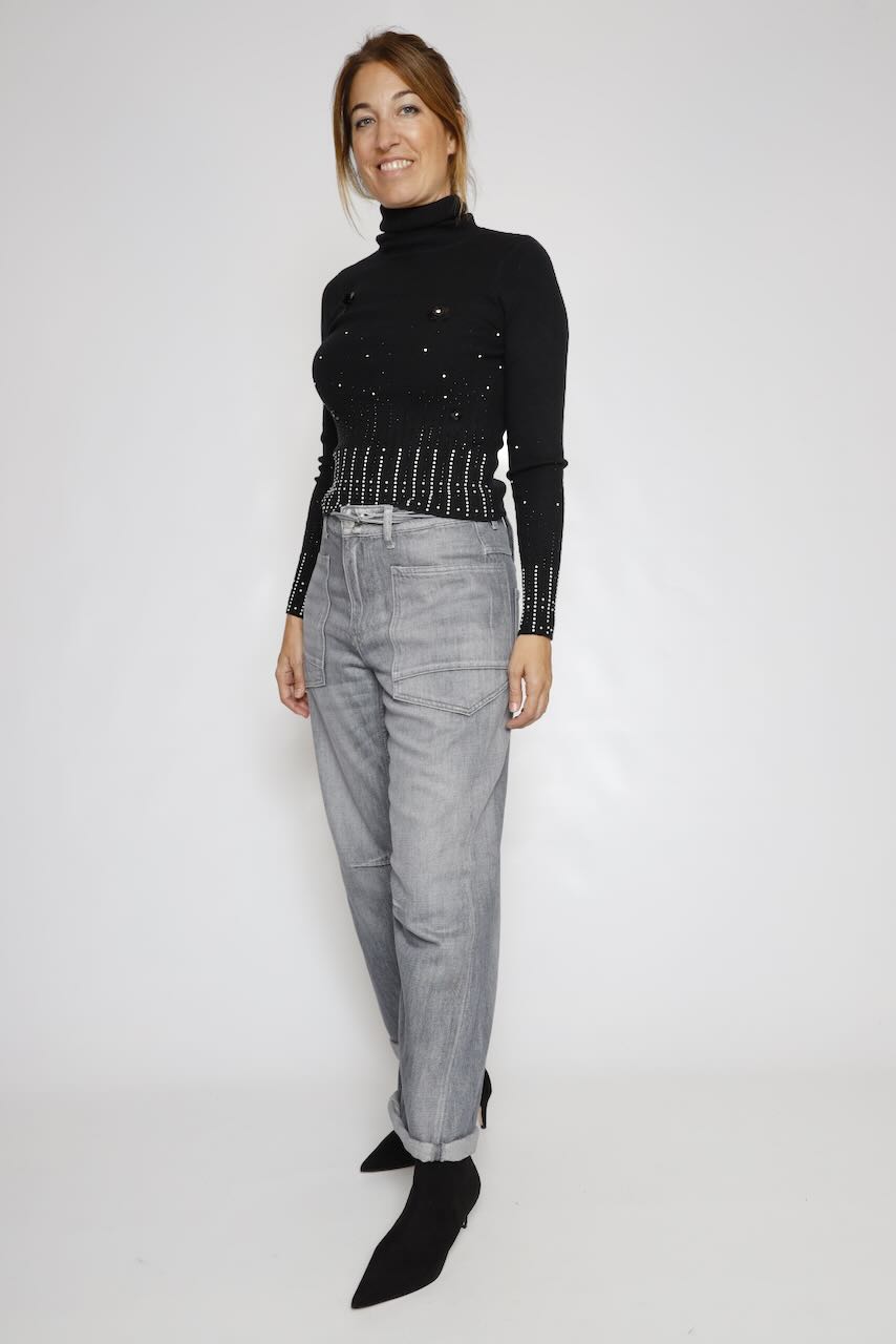 JERSEY NEGRO CON APLICACIONES BRILLANTES WT7021K506R9