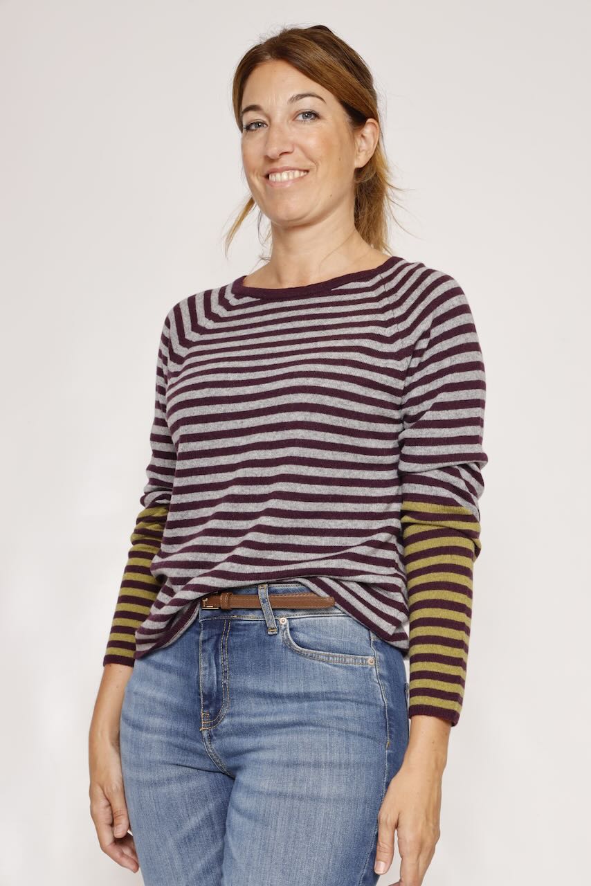 JERSEY RAYAS VINO/GRIS A26IT523