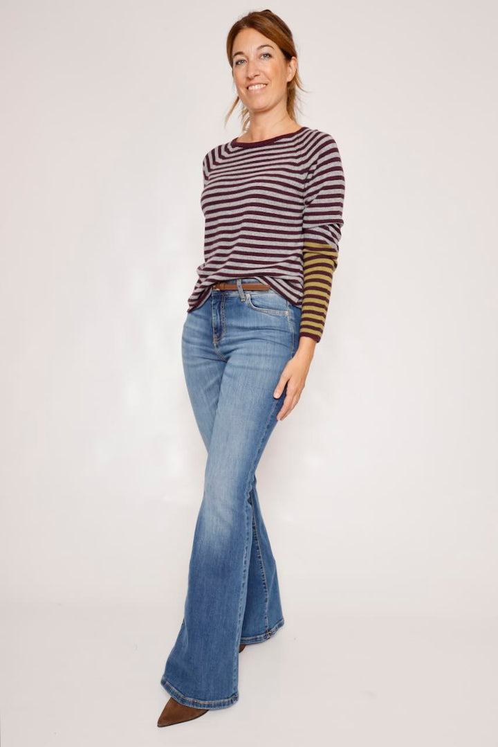 JERSEY RAYAS VINO/GRIS A26IT523