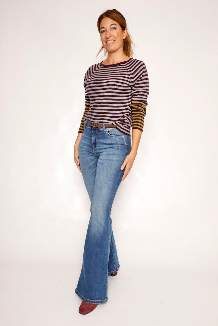 JERSEY RAYAS VINO/GRIS A26IT523