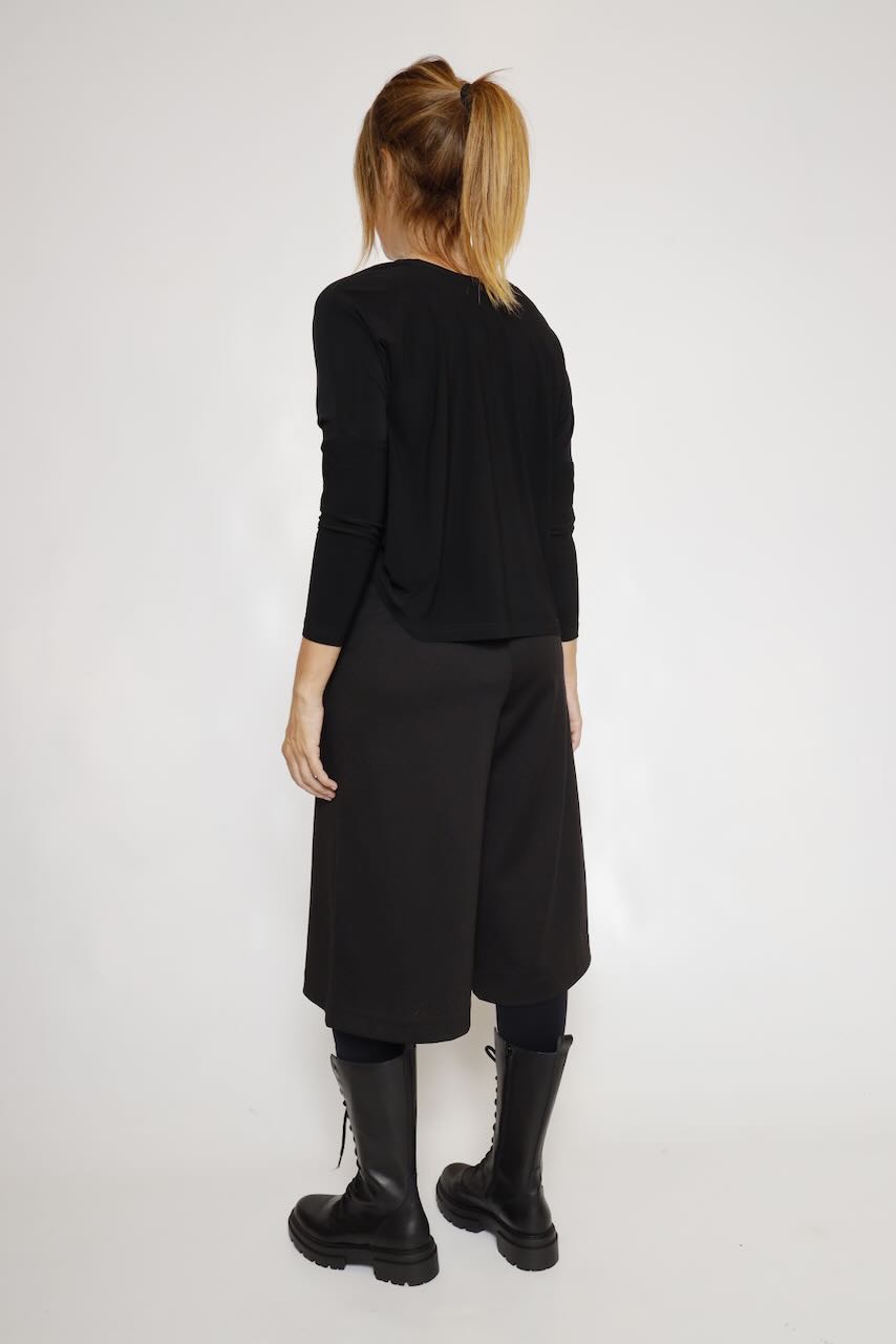 CAMISETA ZUKA-NEGRO
