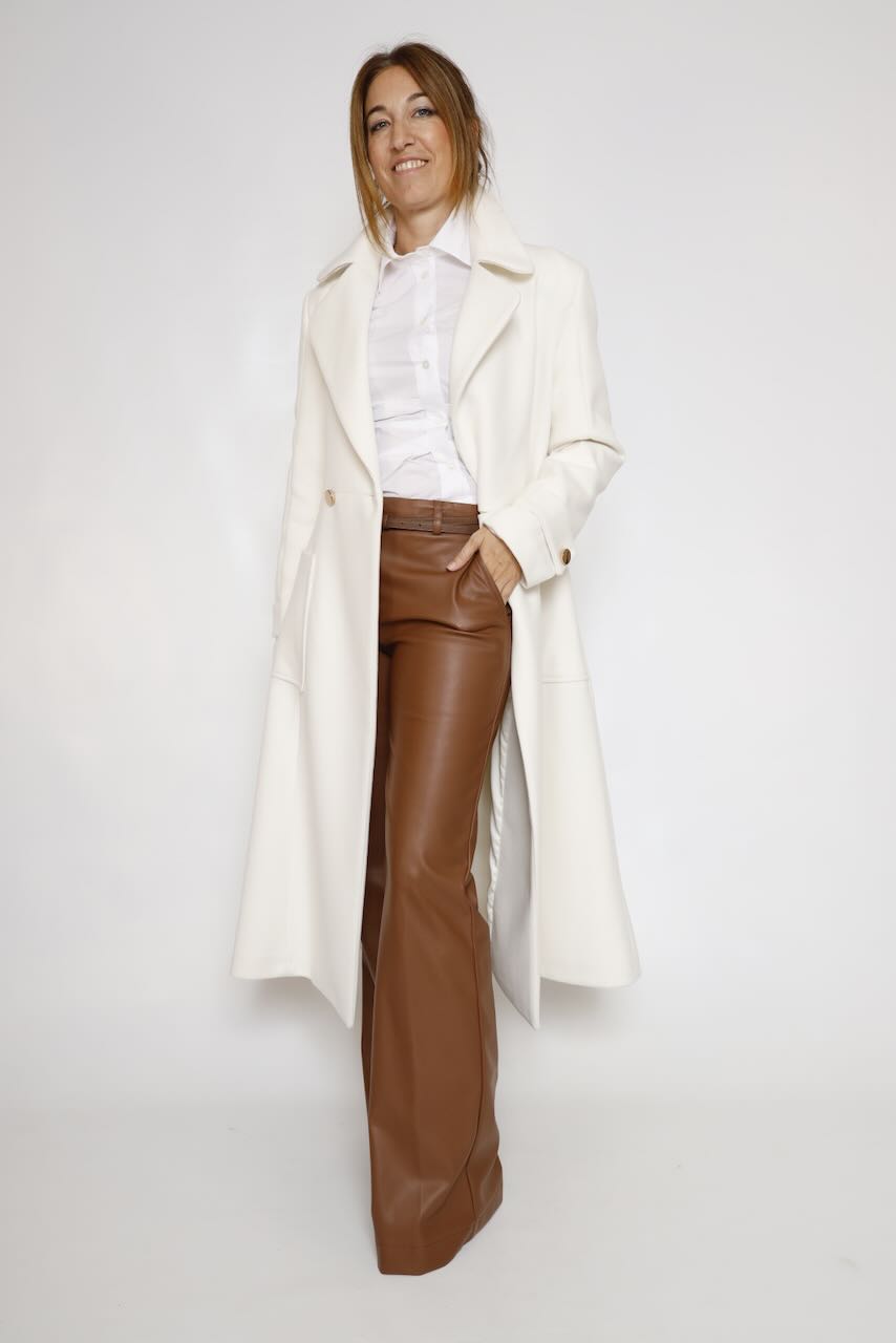 PANTALON EFECTO PIEL CAMEL 64-5083