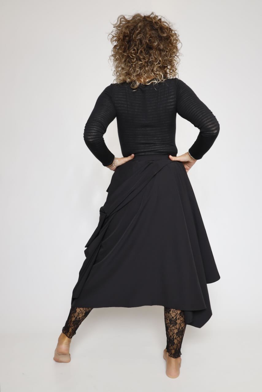FALDA PANTALÓN NEGRO J.ZIGO