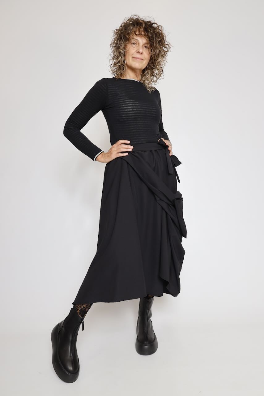 FALDA PANTALÓN NEGRO J.ZIGO