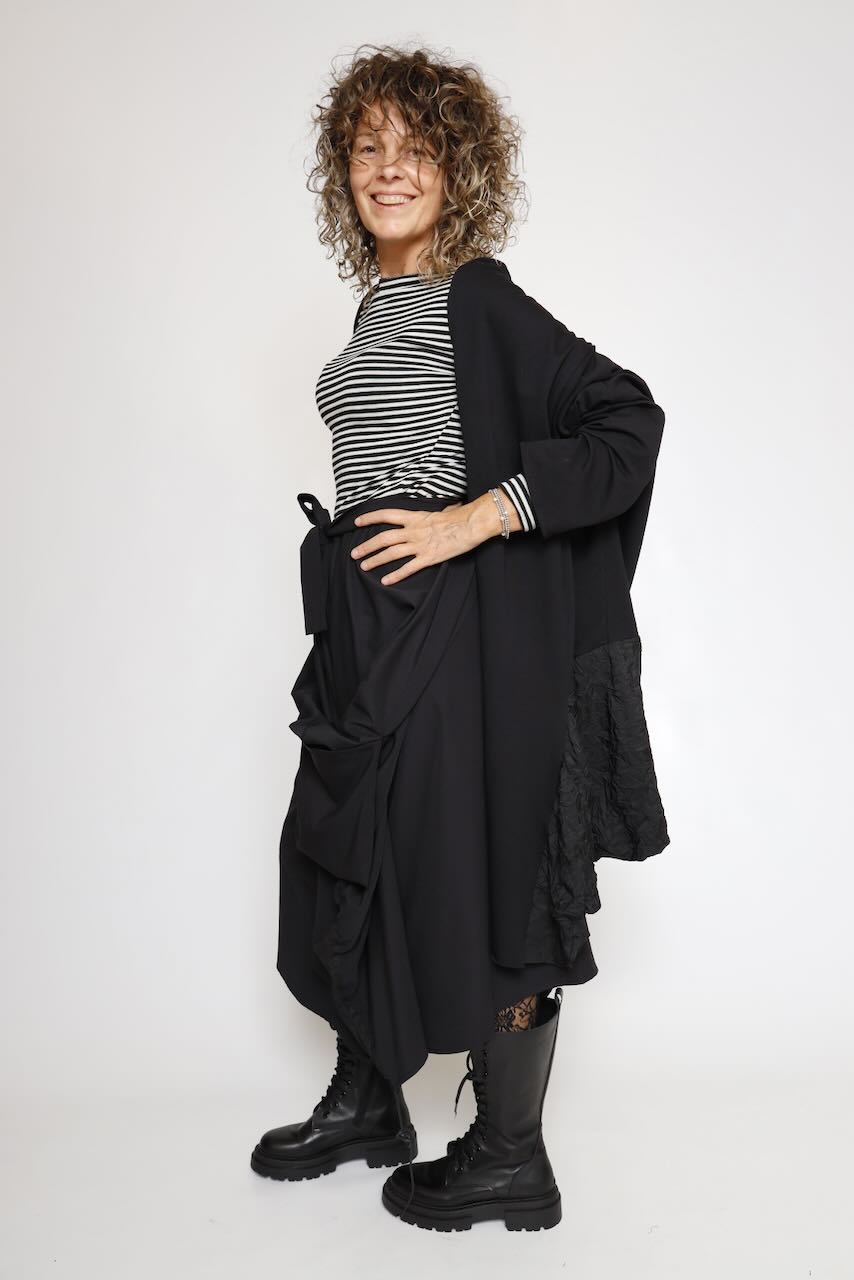 CHAQUETA OVERSIZE NEGRA J.AURELIUS