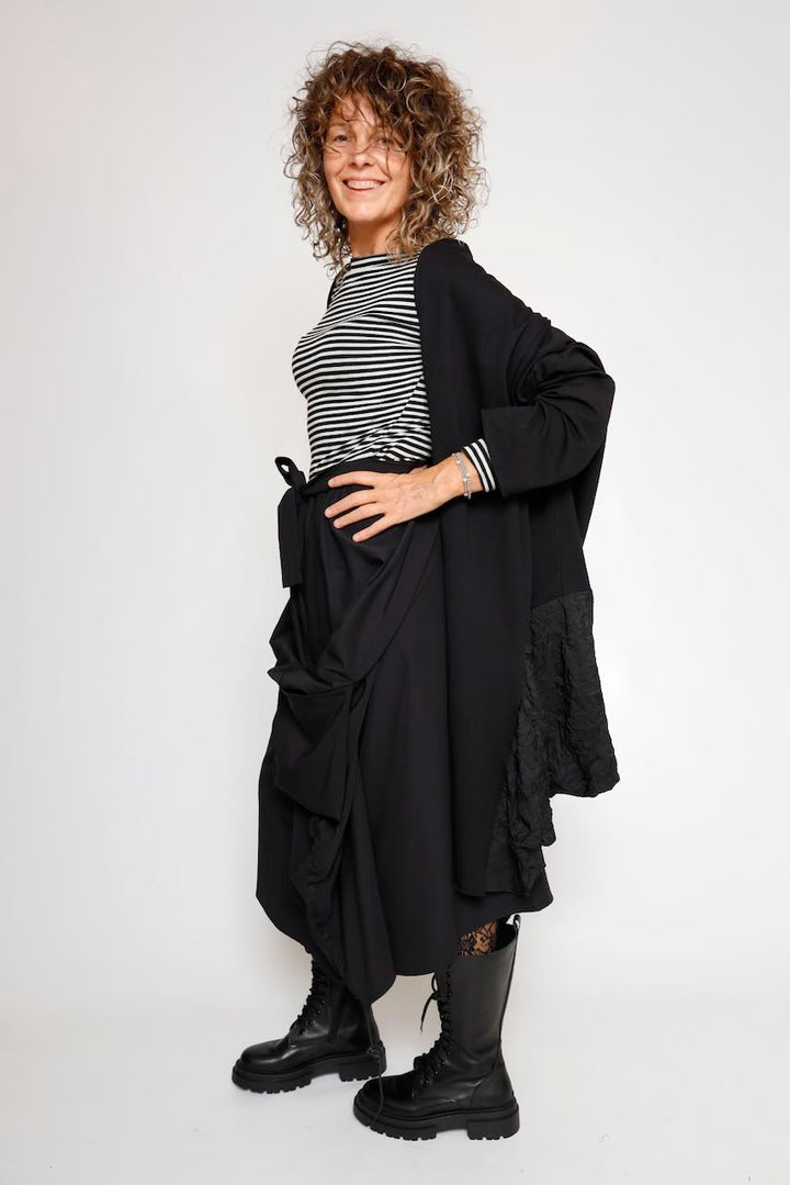 CHAQUETA OVERSIZE NEGRA J.AURELIUS