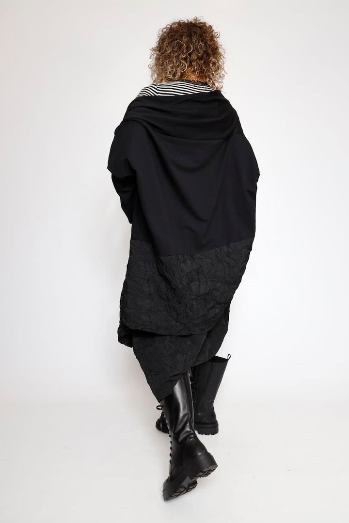 CHAQUETA OVERSIZE NEGRA J.AURELIUS