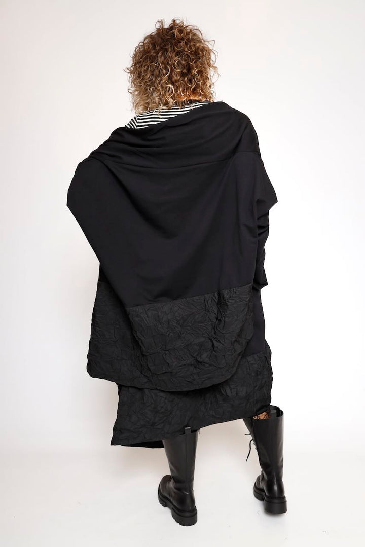 CHAQUETA OVERSIZE NEGRA J.AURELIUS