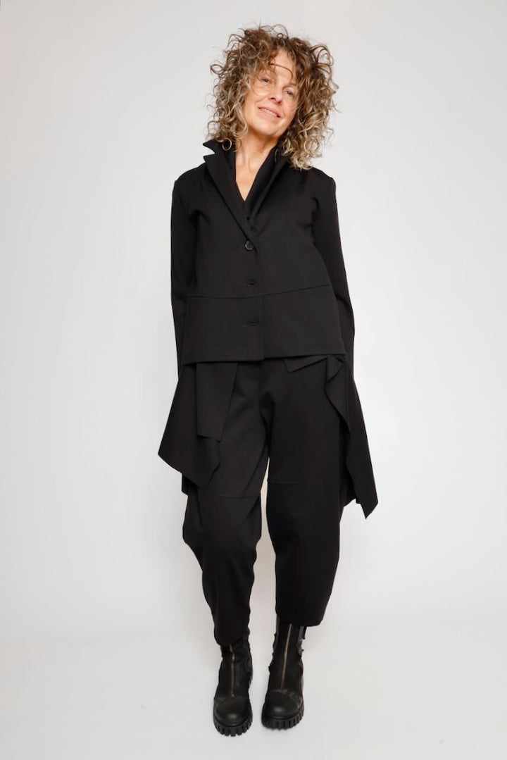 CHAQUETA NEGRA A6YM1718