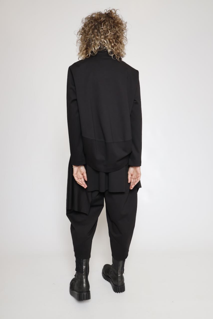 CHAQUETA NEGRA A6YM1718