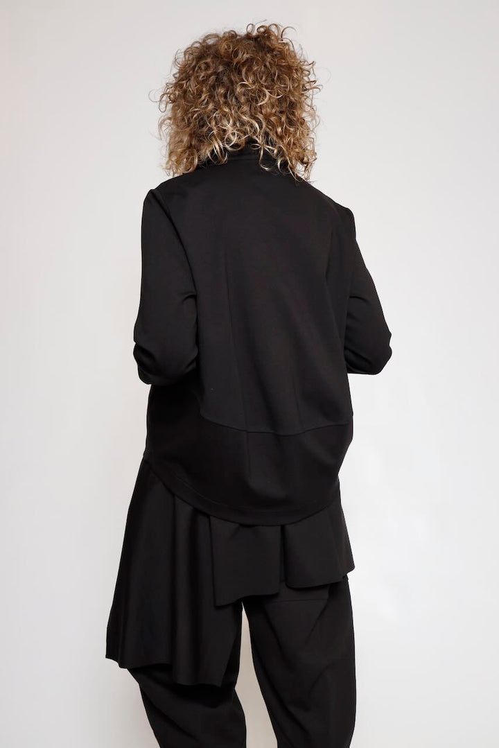 CHAQUETA NEGRA A6YM1718