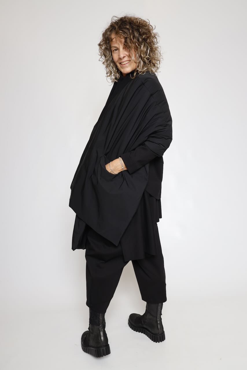 BOMBER CAPA A4UA0320-NEGRO