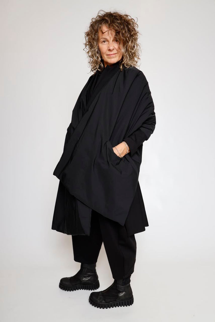 BOMBER CAPA A4UA0320-NEGRO