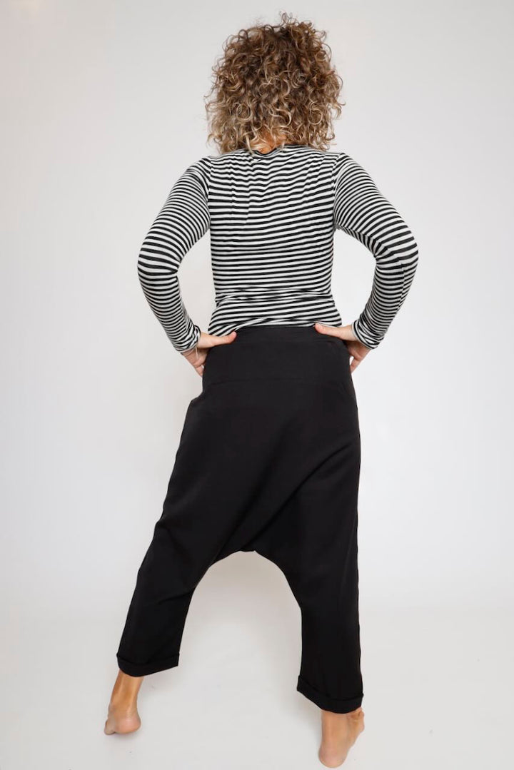 PANTALON NEGRO TIRO CAIDO ORIME