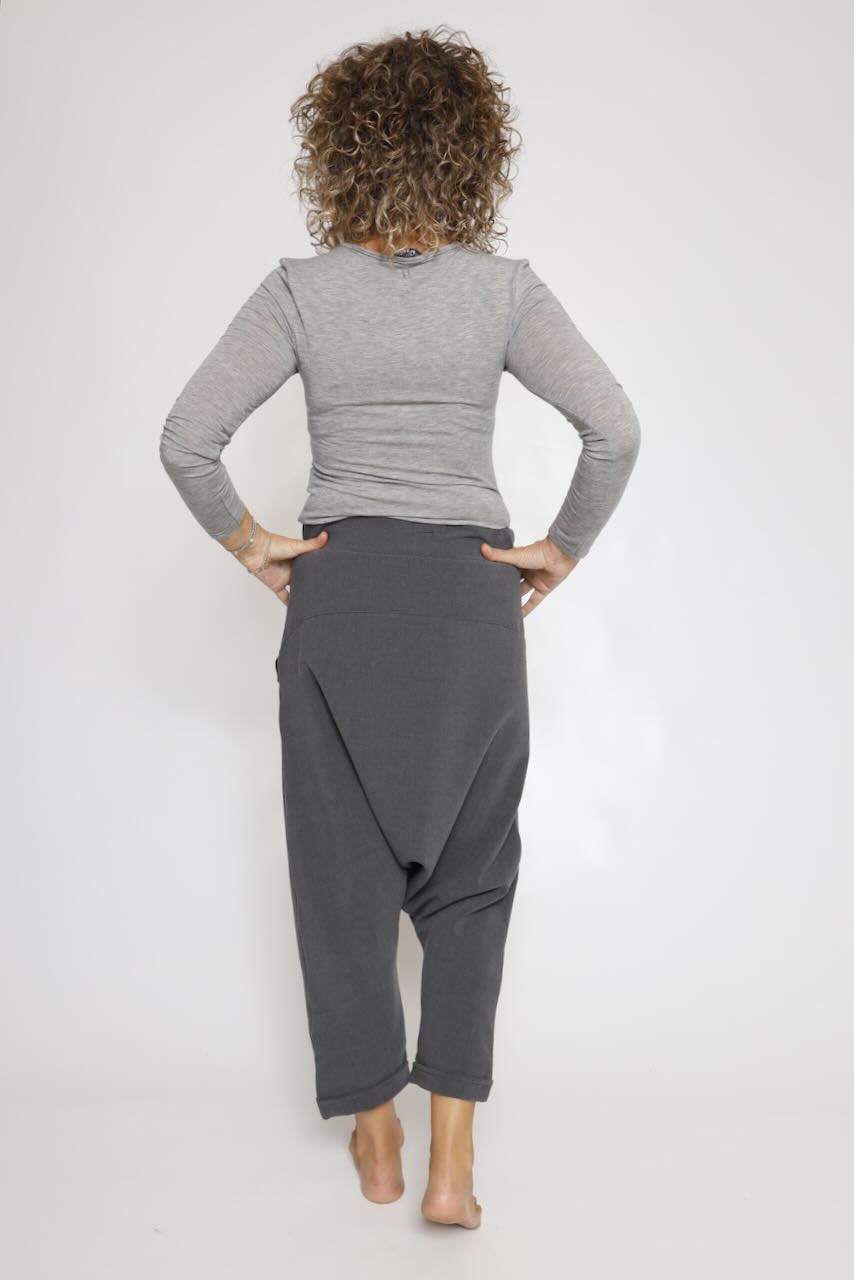 PANTALON GRIS TIRO CAIDO ORIME