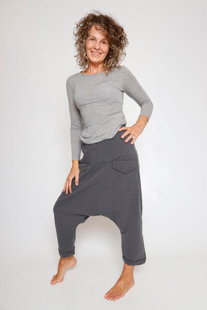 PANTALON GRIS TIRO CAIDO ORIME