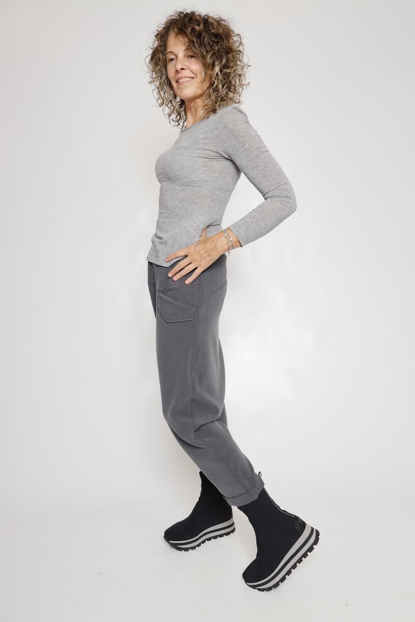 PANTALON GRIS TIRO CAIDO ORIME