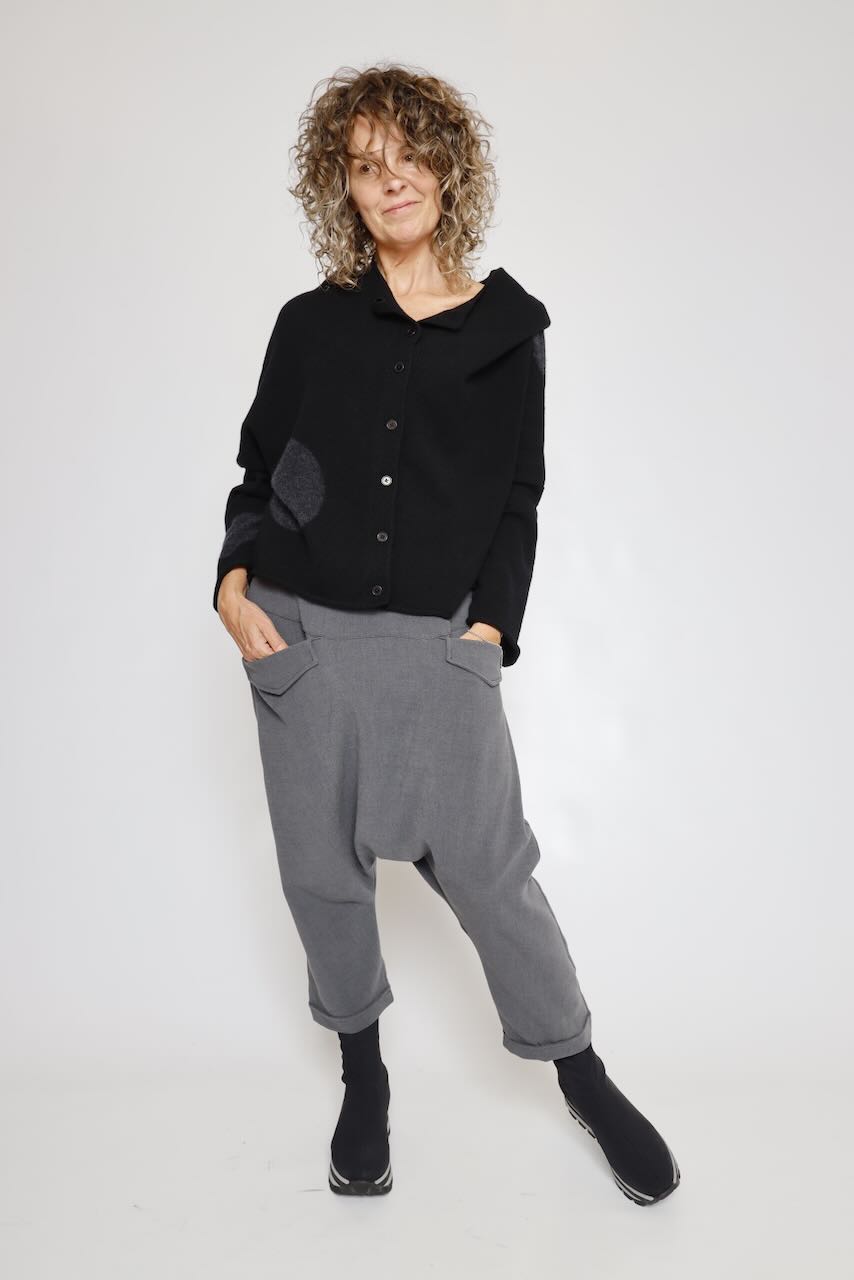 PANTALON GRIS TIRO CAIDO ORIME