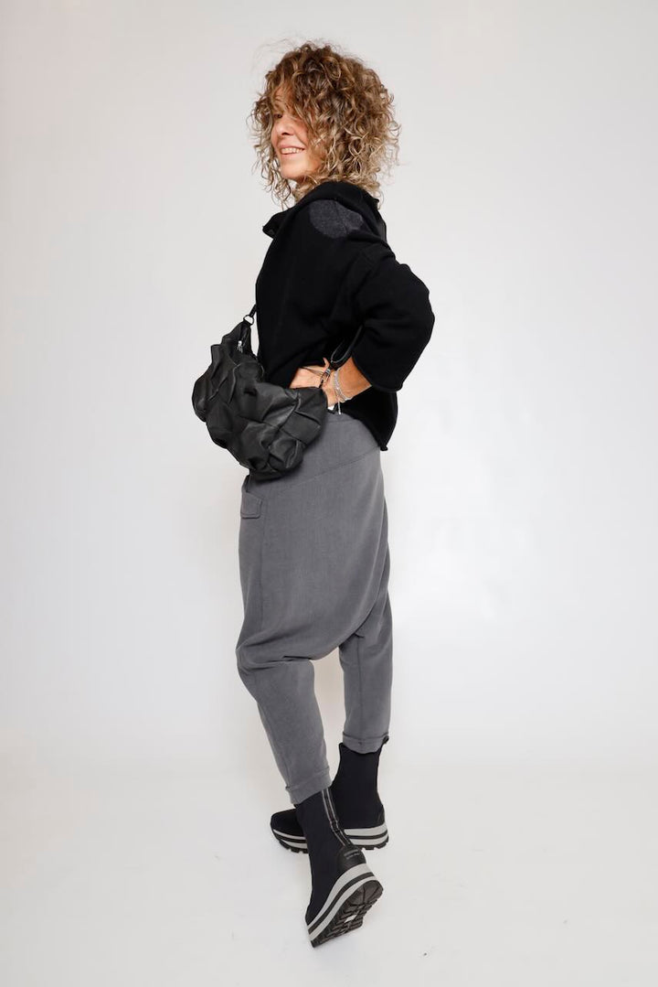 PANTALON GRIS TIRO CAIDO ORIME