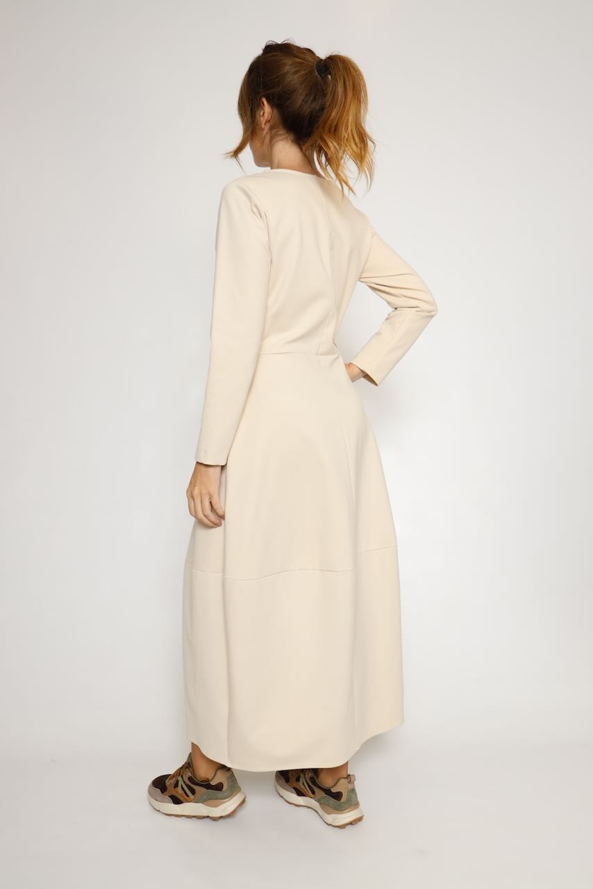 VESTIDO GLOBO BEIGE A26FL701