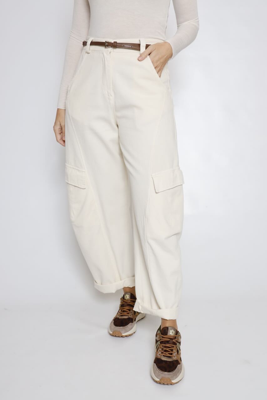 PANTALÓN CARGO LATTE A26AP202