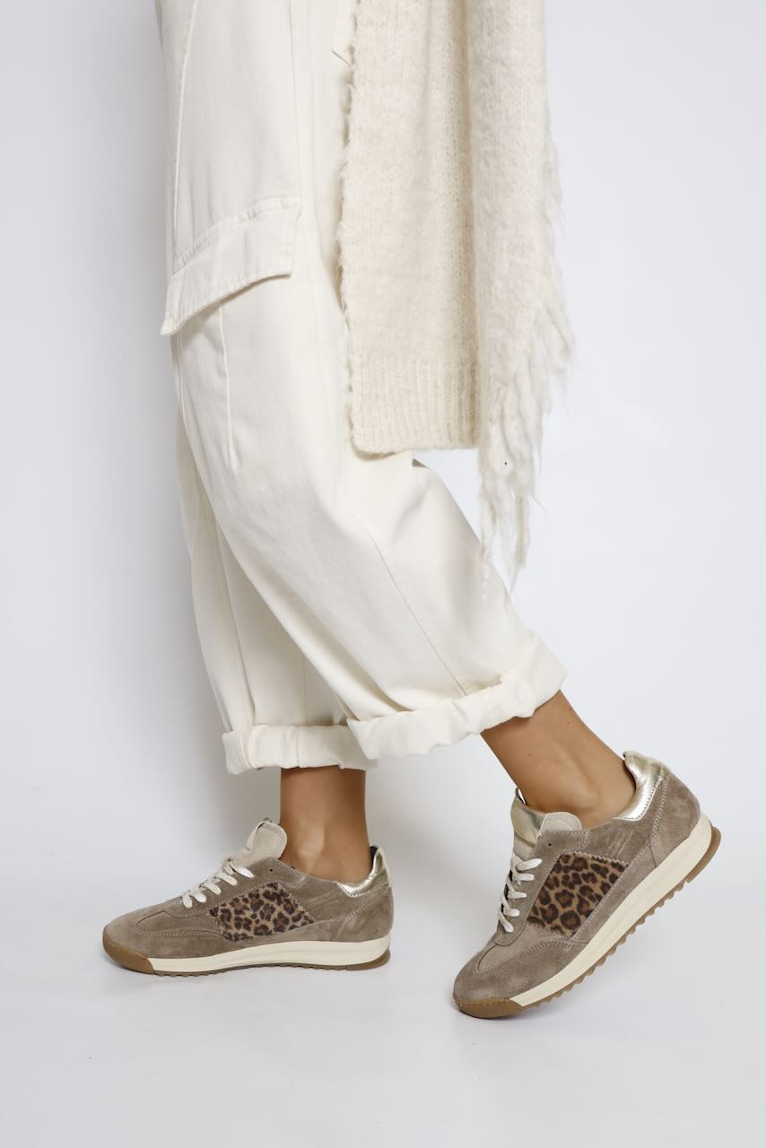 ZAPATILLAS DE SERRAJE CON DETALLE DE LEOPARDO  TR21