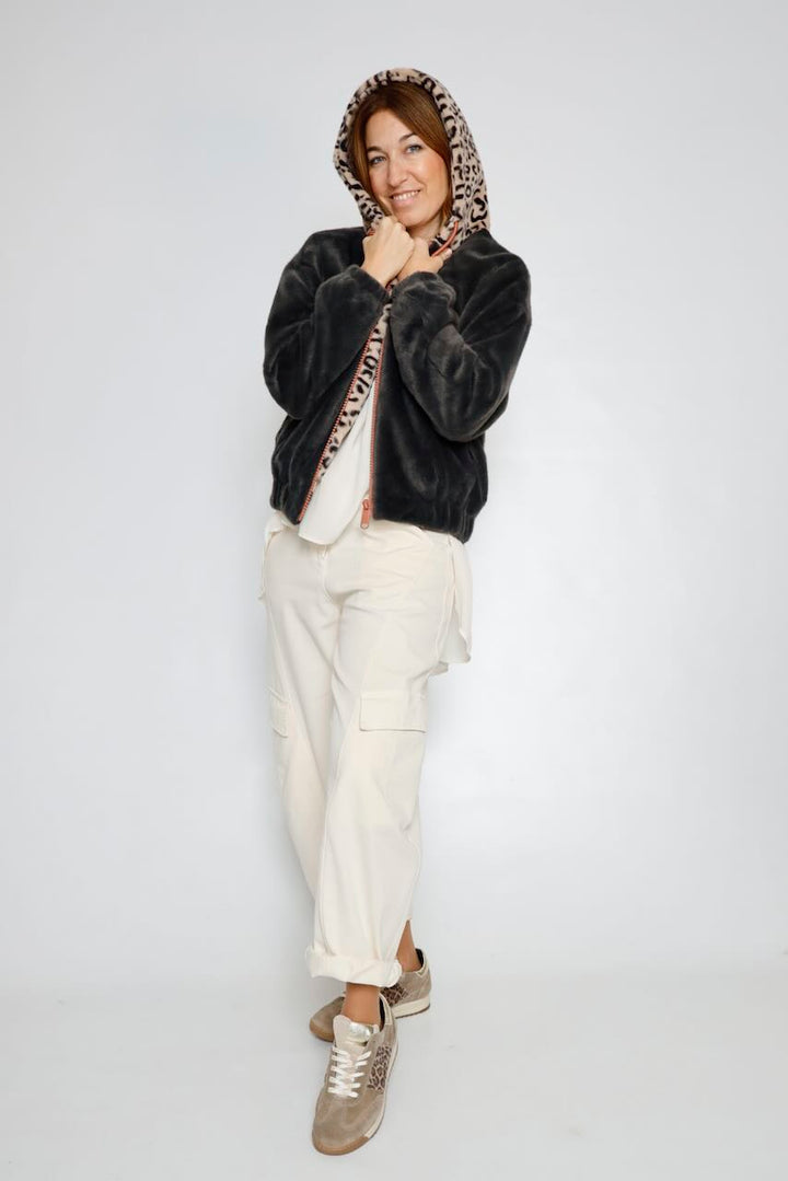 CHAQUETA SUAVE GRIS ORI.7002612