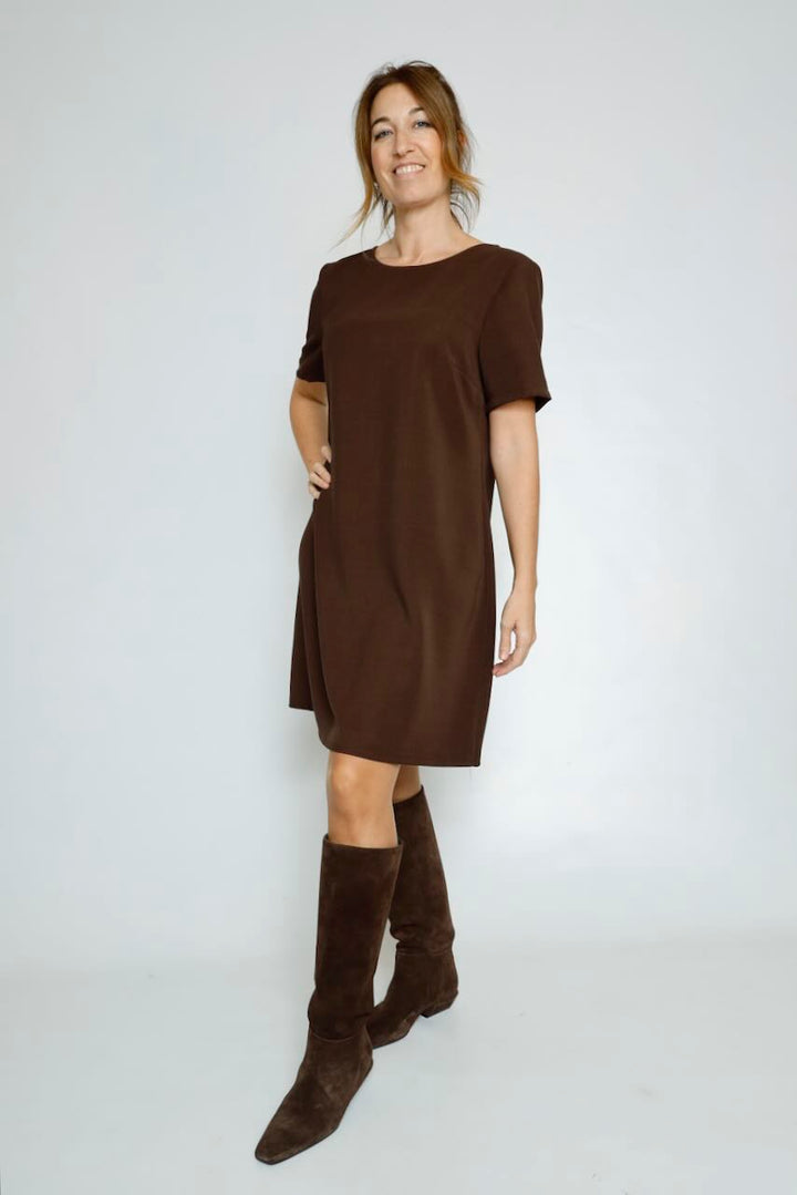VESTIDO CORTO MARRÓN 62P83243