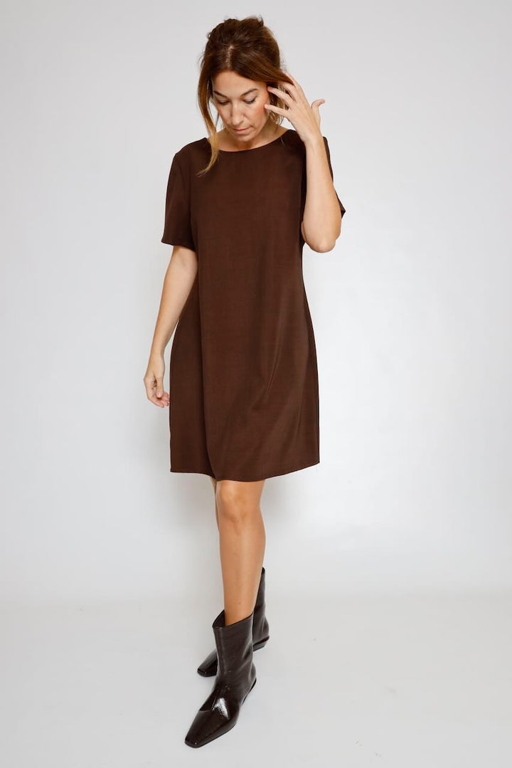 VESTIDO CORTO MARRÓN 62P83243