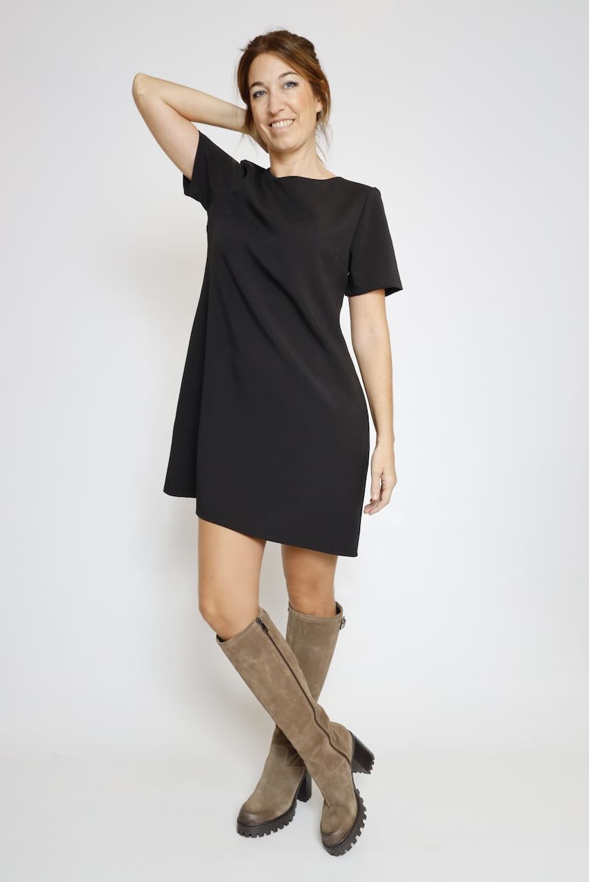 VESTIDO CORTO NEGRO 62P83243