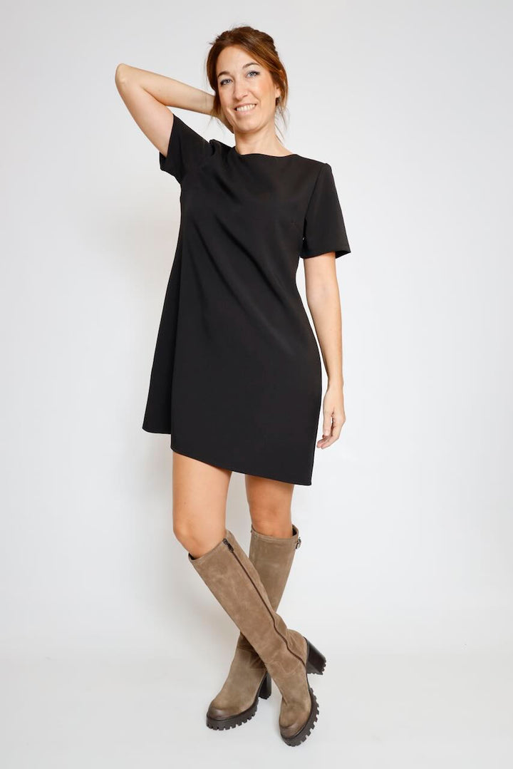 VESTIDO CORTO NEGRO 62P83243