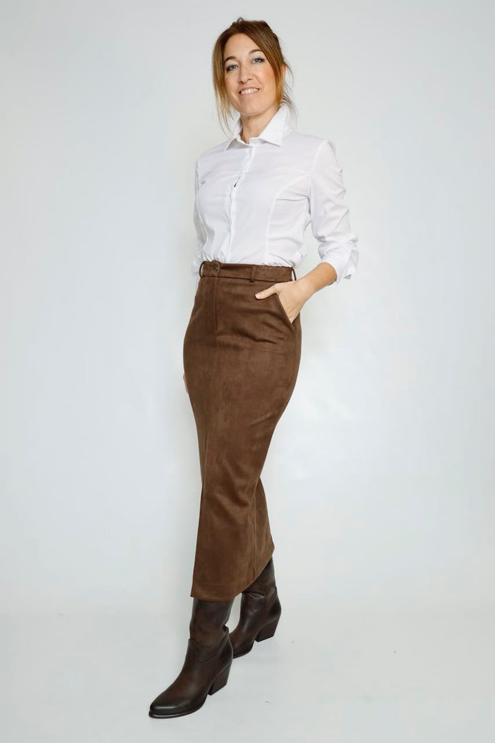 FALDA MIDI EFECTO ANTE MARRON 64-6037