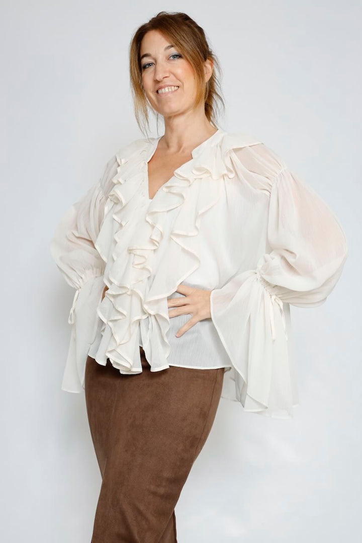BLUSA FLUIDACON VOLANTES LATTE A26C351GL